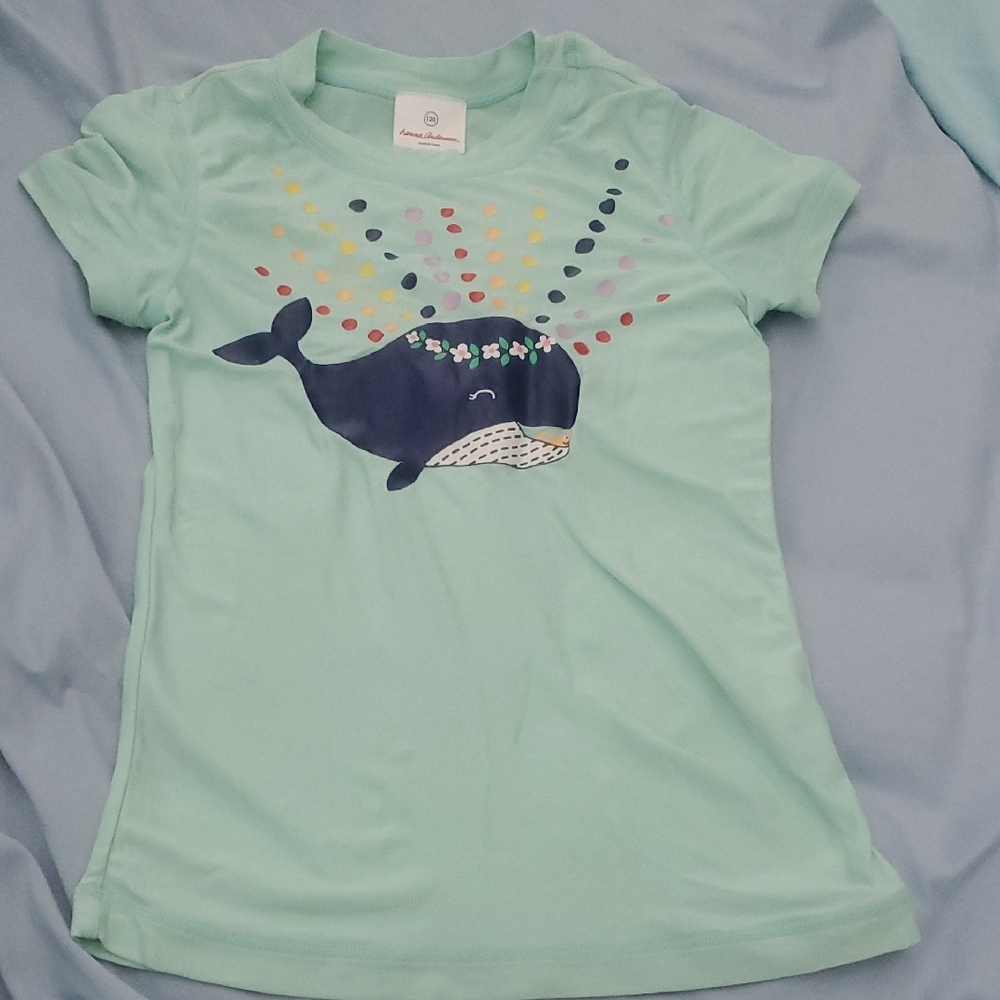 Hanna Andersson Green and Blue Whale Tee